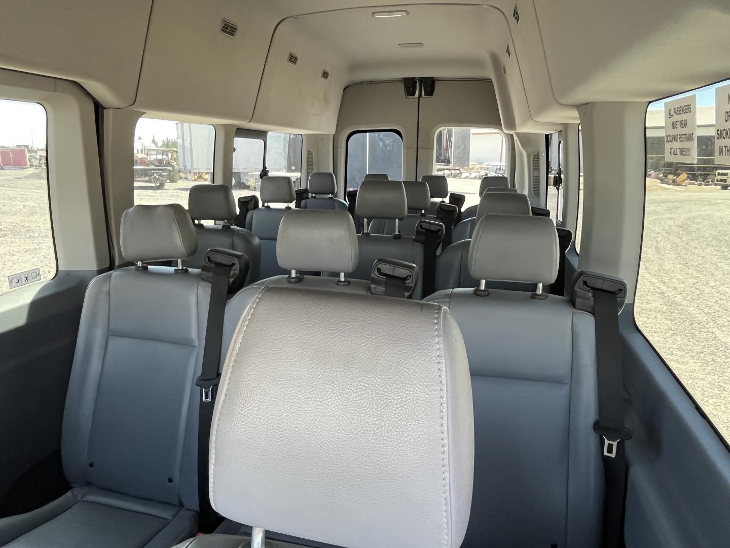 ./imagenes/INVOICE/2019/16421/CAMIONETA FORD T-350 (51).JPG